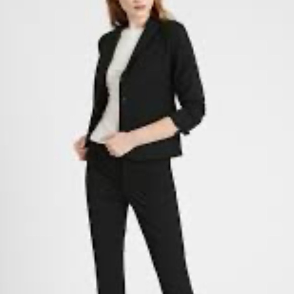 Banana Republic Jackets & Blazers - Banana Republic Classic Fit  Blazer